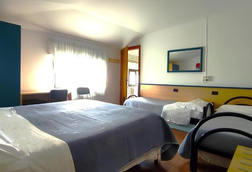 スタンダード４人部屋, Birilli B&b