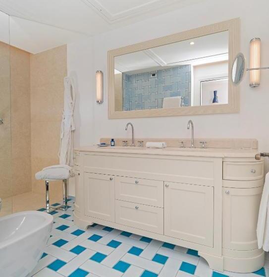 סוויטת ג'וניור נוף לים, Borgo Santandrea