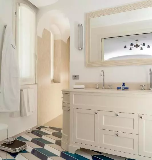 Sviitti Uima-allas, Borgo Santandrea