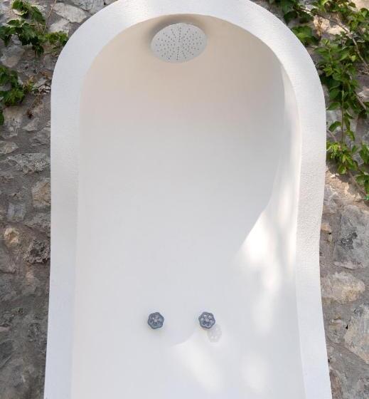 סוויטה עם בריכה, Borgo Santandrea