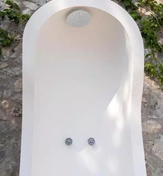 Sviitti Uima-allas, Borgo Santandrea