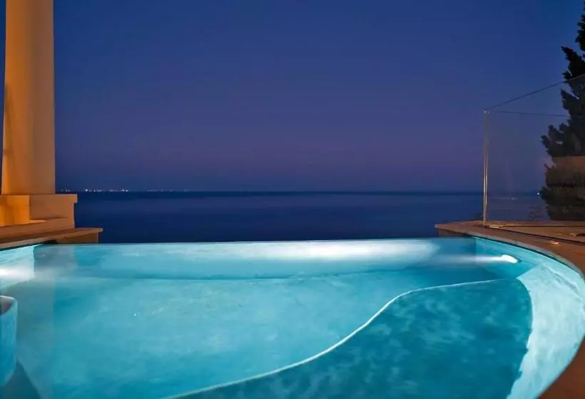 Deluxe Suite Sea View, Borgo Santandrea