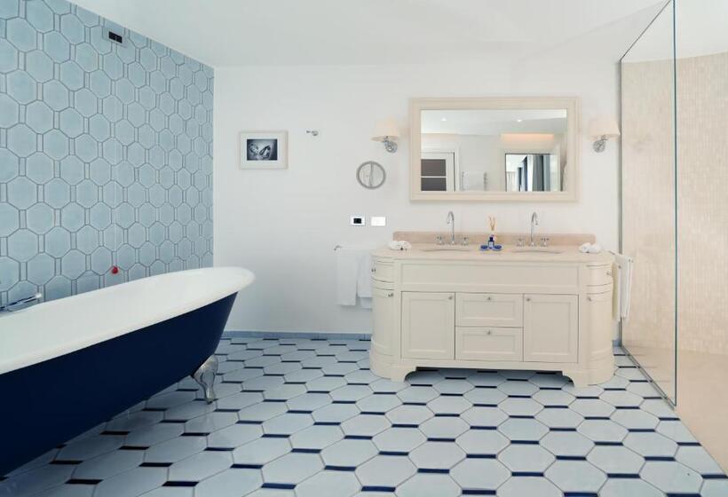 סוויטת דלוקס נוף לים, Borgo Santandrea