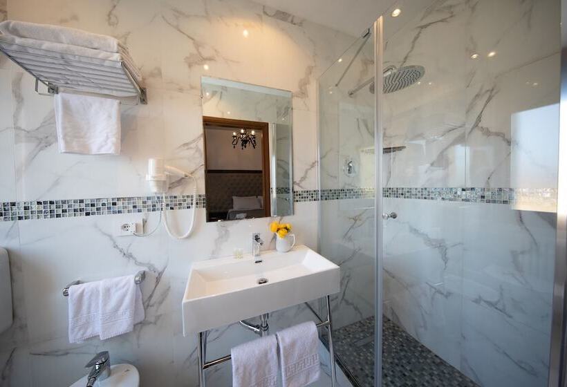 חדר דלוקס, Boutique Hotel Re Enzo