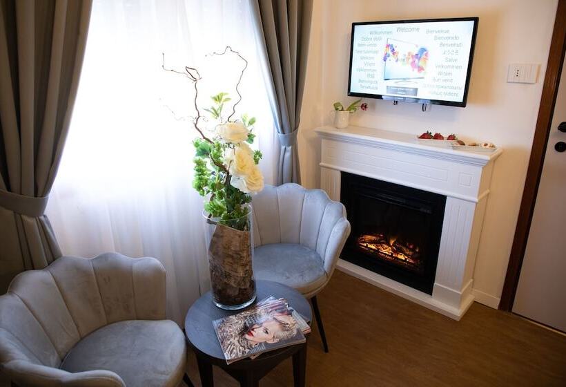 デラックスルーム, Boutique Hotel Re Enzo