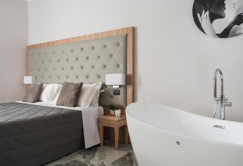 סוויטת ג'וניור, Boutique Hotel Re Enzo