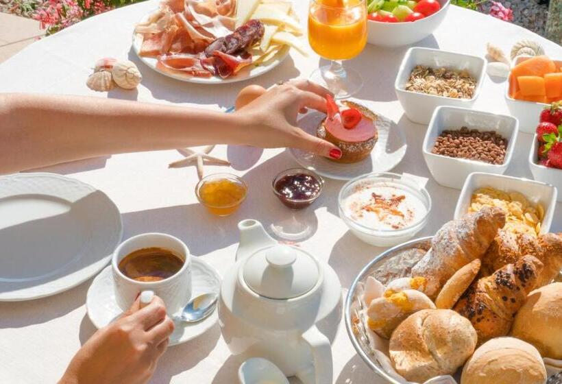 Номер Стандарт с Балконом, Dei Pini