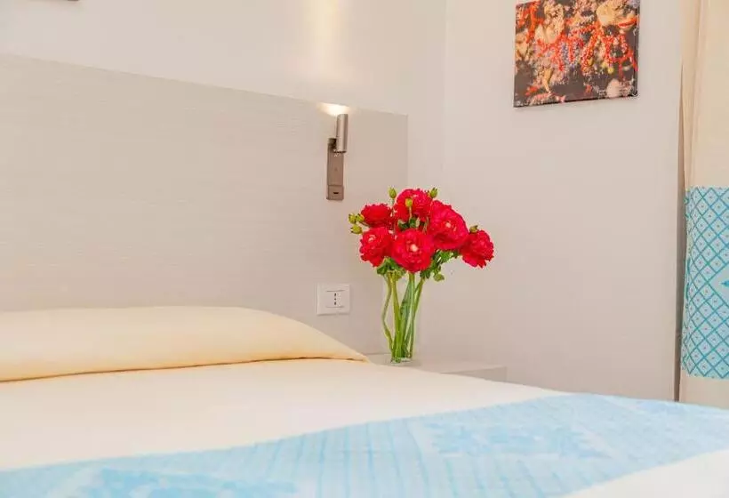 Quarto standard vista mar com balcao, Dei Pini