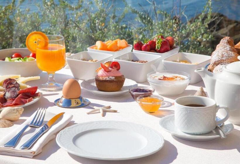 Номер Стандарт Вид на Море с Балконом, Dei Pini