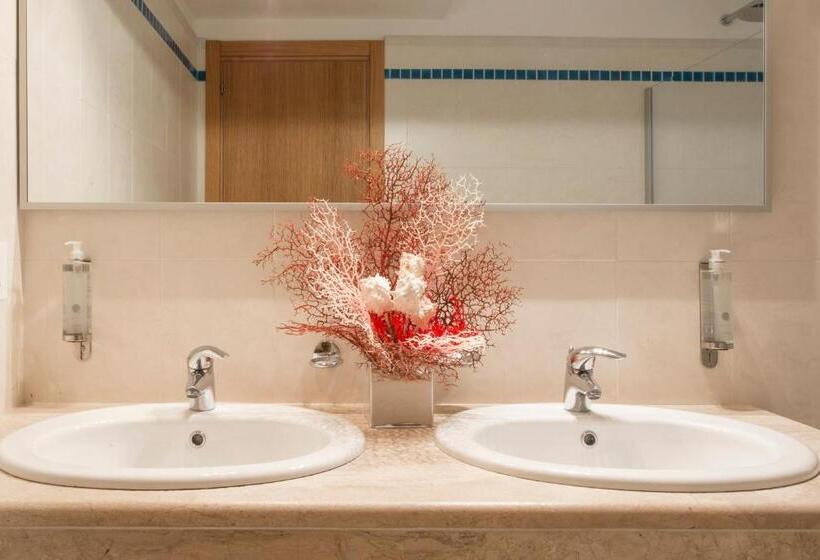 Полулюкс Вид на Море, Dei Pini