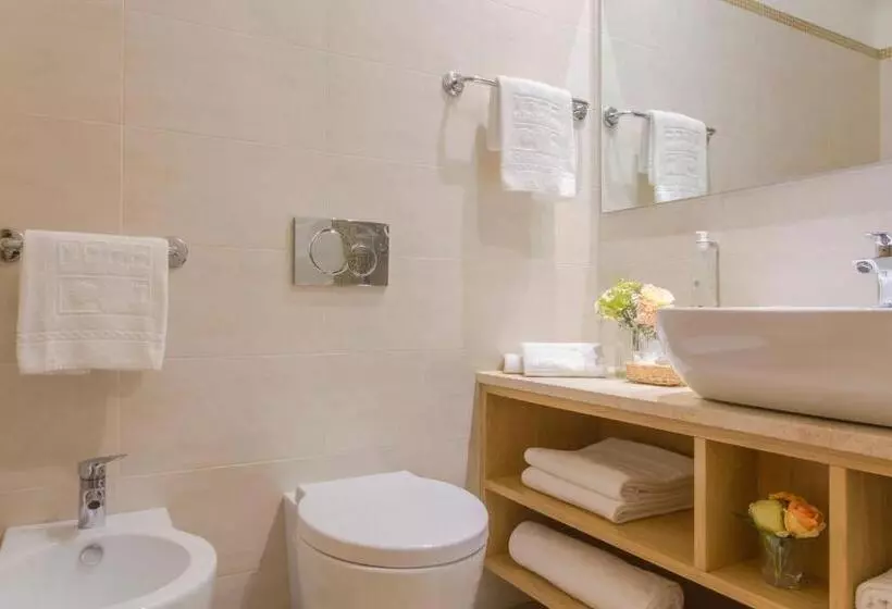Quarto deluxe, Dei Pini