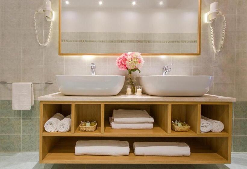 Люкс Вид на Море, Dei Pini