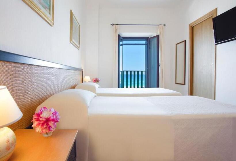 Люкс Вид на Море, Dei Pini