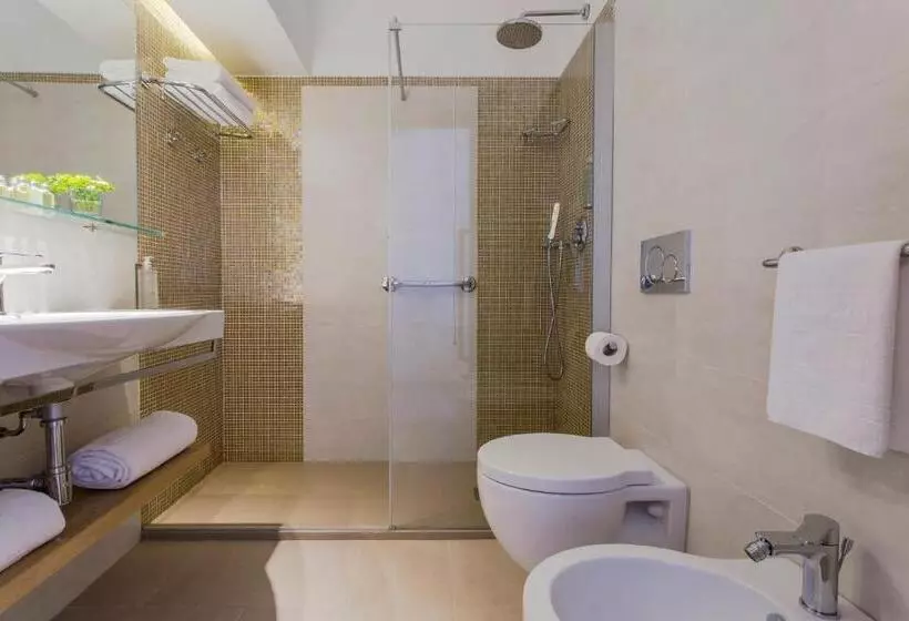 Quarto standart com varanda, Dei Pini