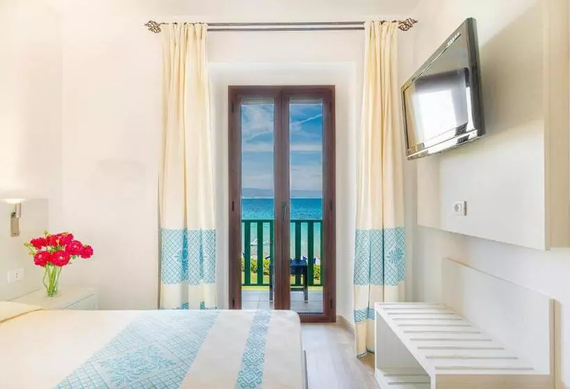 Quarto standard vista mar com balcao, Dei Pini
