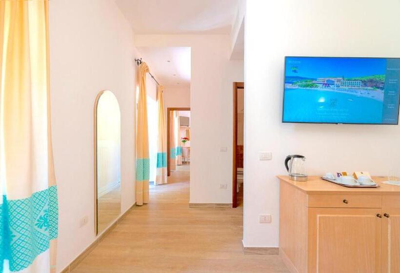 Полулюкс Вид на Сад, Dei Pini