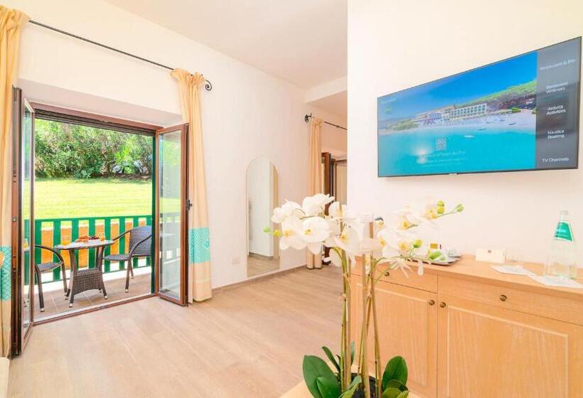 Полулюкс Вид на Сад, Dei Pini