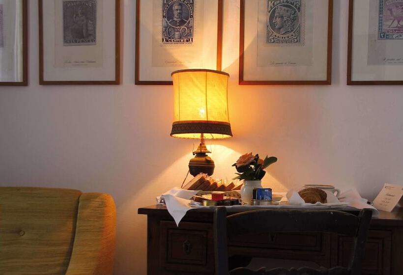 标准三人间, Della Baia