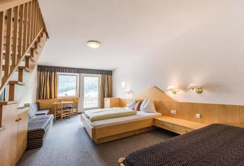 Perhehuone, Fronza Your Mountain & Ski Home