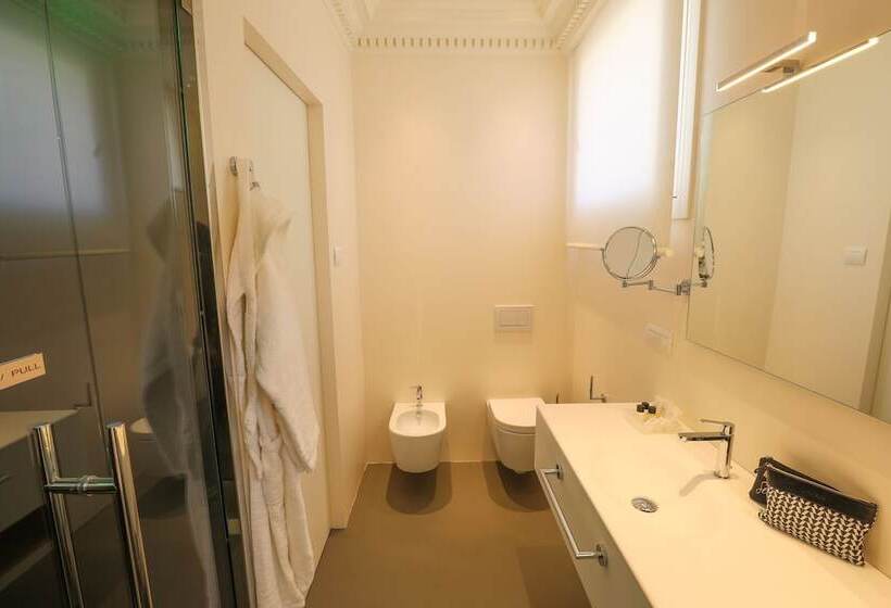 سوییت جونیور, Grand Hotel Palace