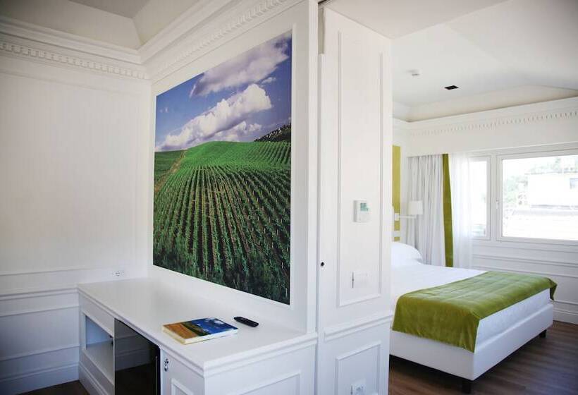 سوییت, Grand Hotel Palace