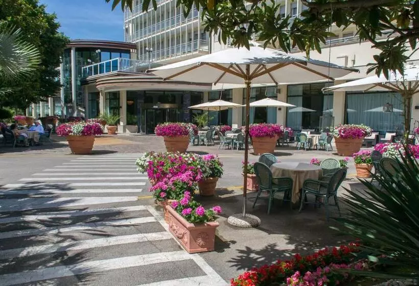 Classic room with balcony, Internazionale Terme