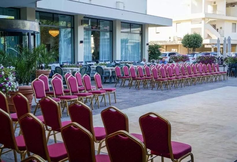 スーペリアールーム, Internazionale Terme