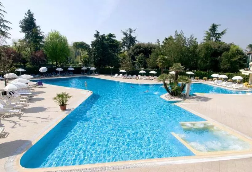 スーペリアールーム, Internazionale Terme