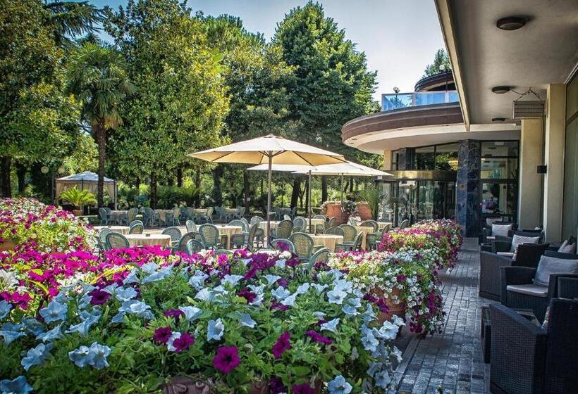 غرفة أساسية, Internazionale Terme