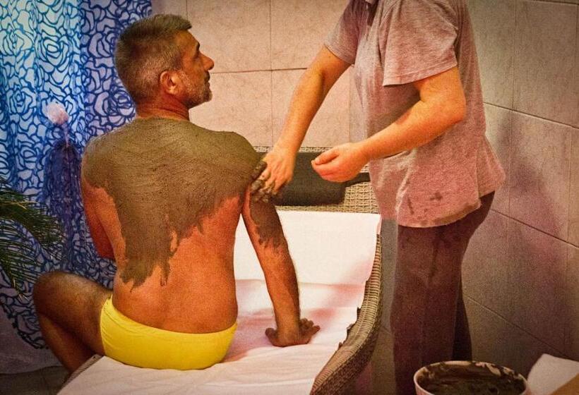 غرفة أساسية, Internazionale Terme