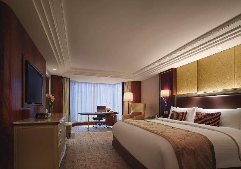 اتاق لوکس با تخت بزرگ, Kowloon Shangrila, Hong Kong