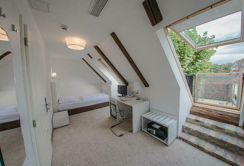 Номер Стандарт Индивидуальный, Kristály Imperial