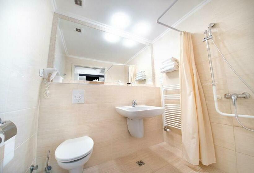 Номер Стандарт, Kristály Imperial