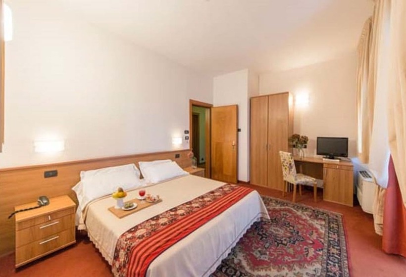 اتاق استاندارد, Lux