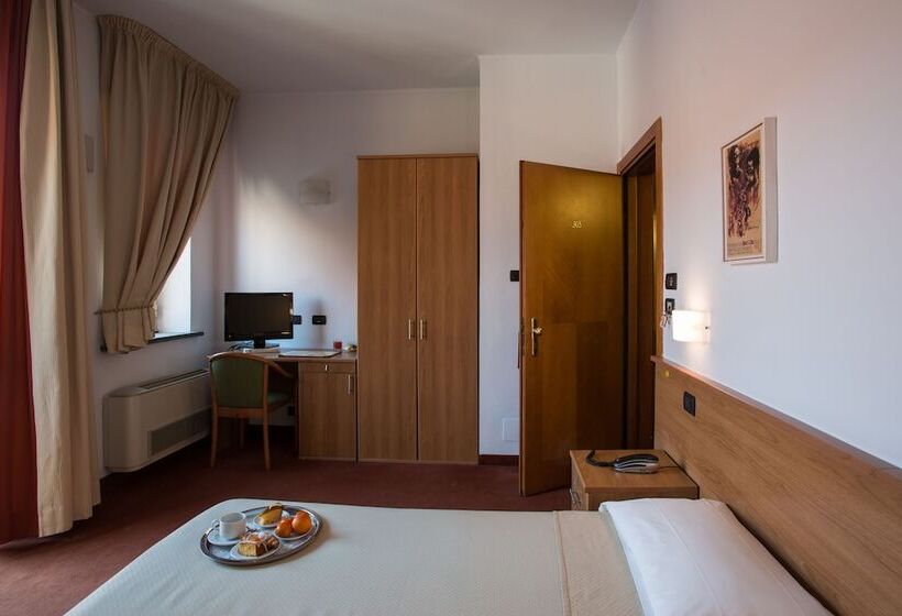 اتاق استاندارد, Lux