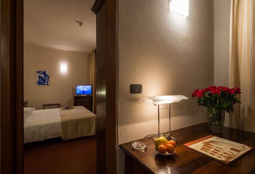 سوئیت کلاسیک, Lux