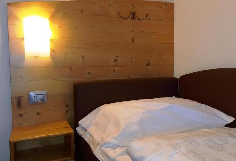 غرفة عائلية, Monte Bondone