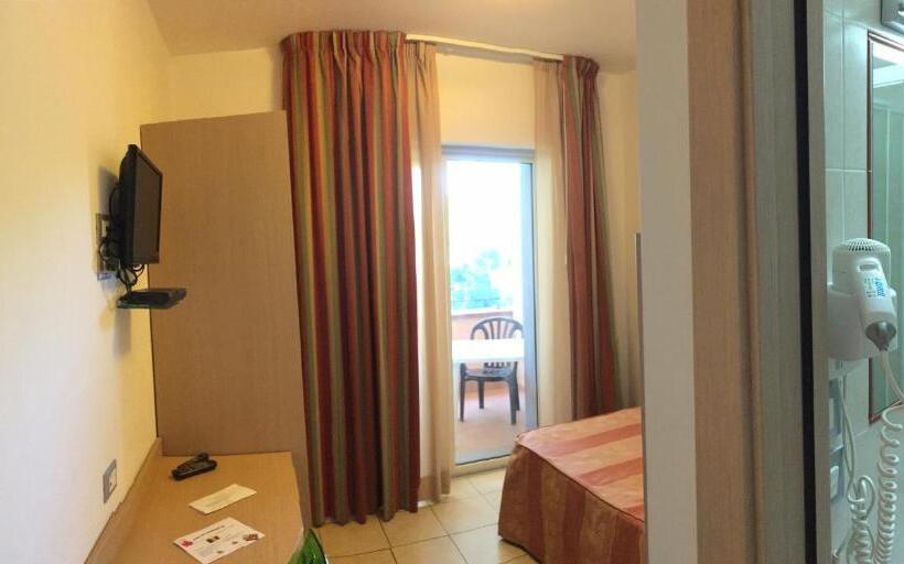 חדר יחיד קלאסי, Riva Dei Cavalleggeri