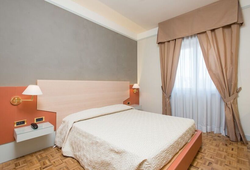 غرفة كومفورت, San Francesco