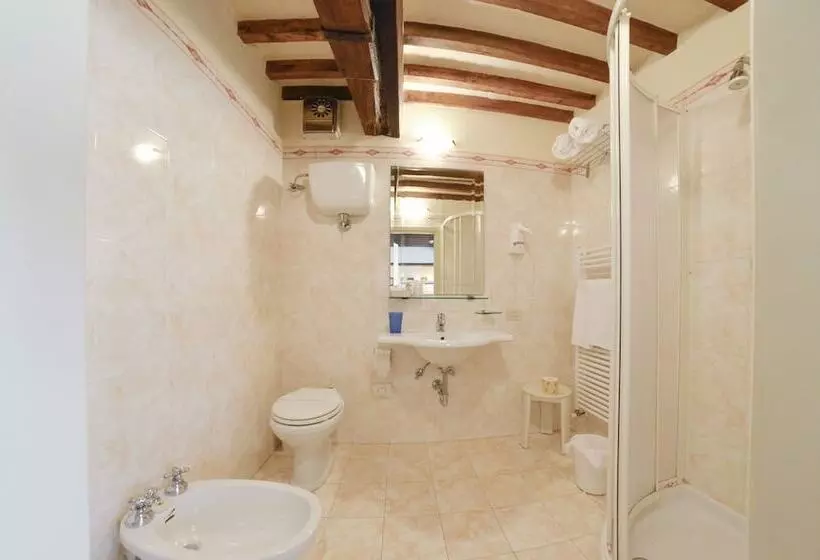 Superior-huone, San Michele