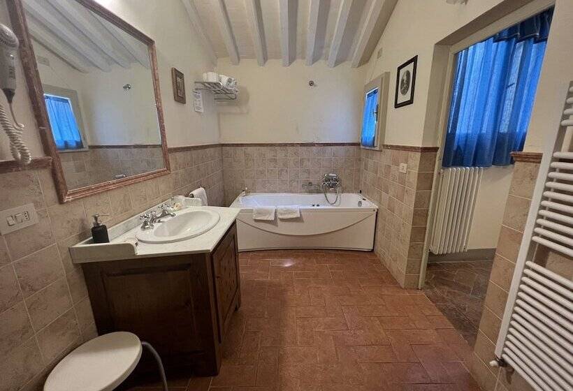 주니어 스위트, San Michele