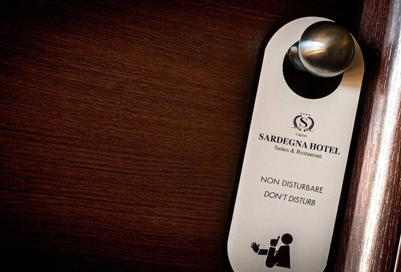 家庭间, Sardegna Hotel   Suites & Restaurant