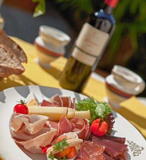 Interior Junior Suite, Tamaro