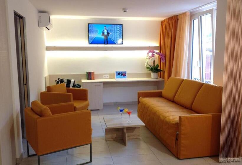 Familie Værelse, Tamaro