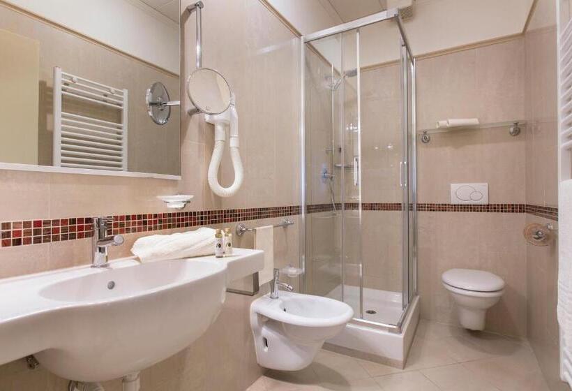 デラックスルーム, Tenuta Di Artimino Member Of Meliá Collection Wine Resort