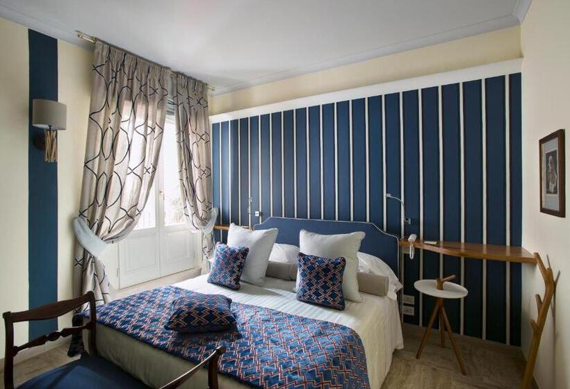 اتاق استاندارد, Augustus Hotel & Resort