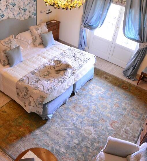 סוויטת ג'וניור, Augustus Hotel & Resort