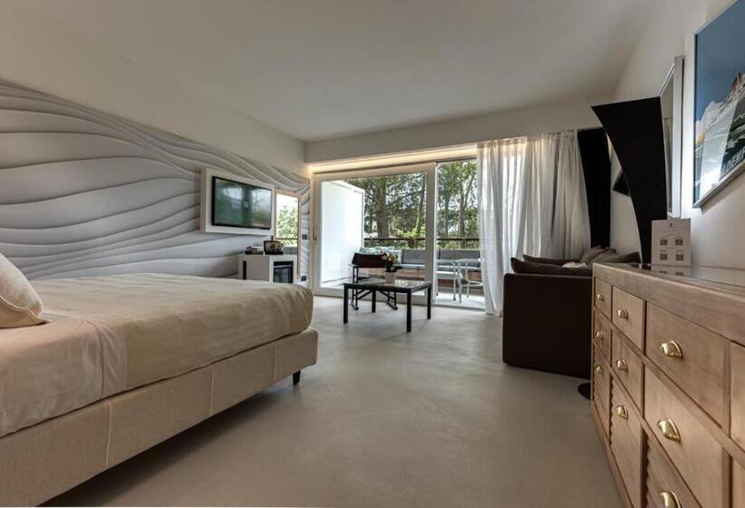 חדר דלוקס, Augustus Hotel & Resort