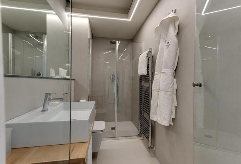 חיבור הדירה עם חדר שינה אחד, Augustus Hotel & Resort