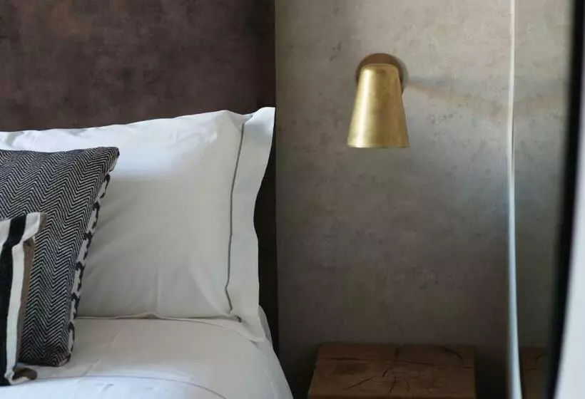 اتاق استاندارد, c-hotels Ambasciatori